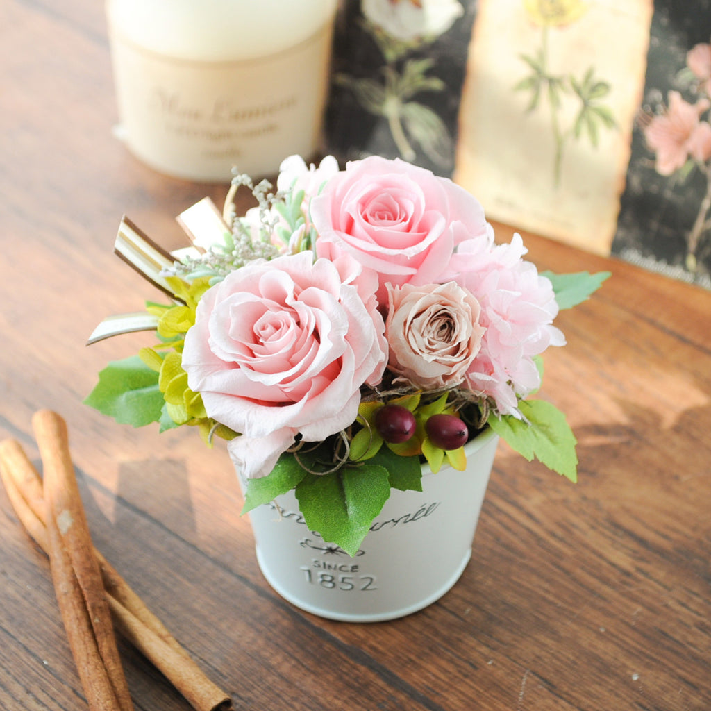 Rose Tinplate Pot