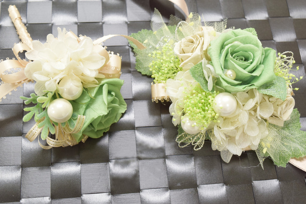 Boutonniere & Wrist Corsage Set (BWC29) - Apple Green & Beige