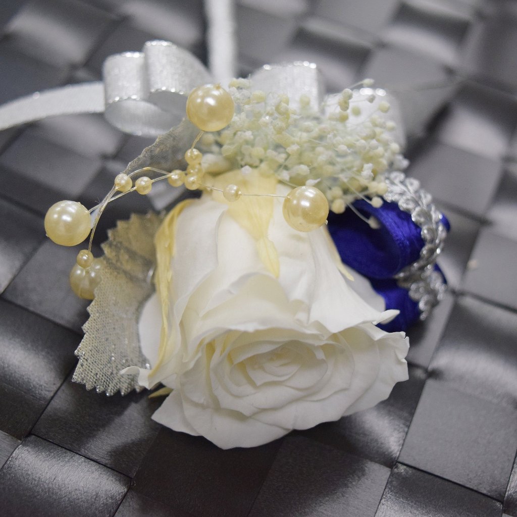 Boutonnieres (B20) - Pearl White & Silver
