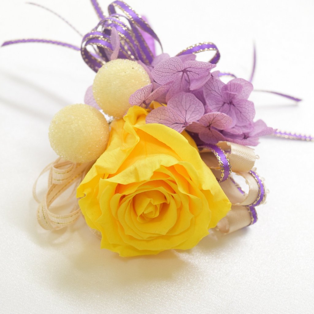 Boutonnieres (B26) - Yellow & Purple