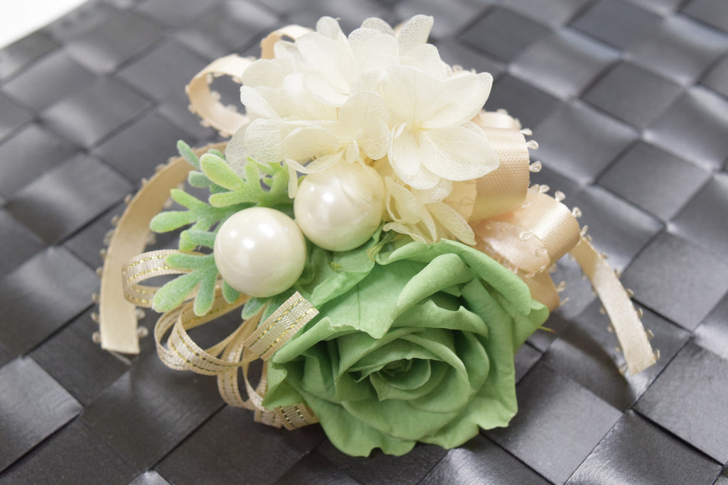 Boutonniere & Wrist Corsage Set (BWC29) - Apple Green & Beige