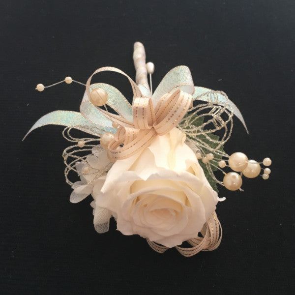 Boutonnieres (B01) - Ivory & White