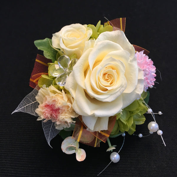 Corsage - Soft Yellow