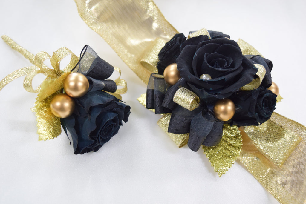 Wrist Corsage (WC31) - Black & Gold