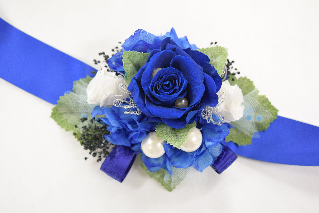 Boutonniere & Wrist Corsage Set (BWC16) - Dark Blue & White